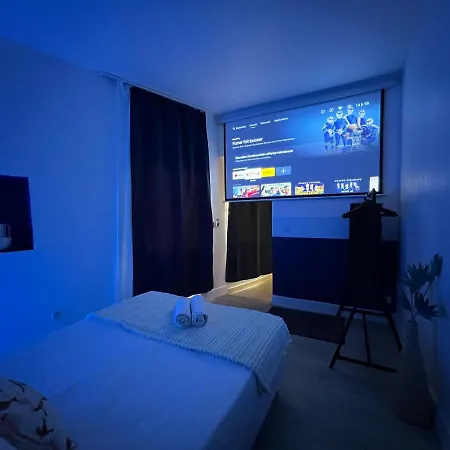 Roma Reva: Design Et Home Cinema Nîmes Extérieur photo