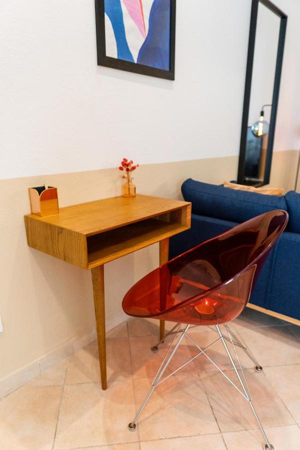 Roma Reva: Design Et Cinema *
